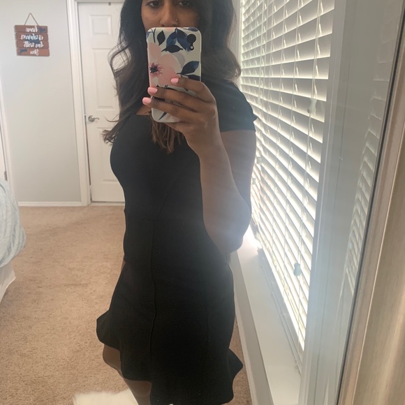 Banana Republic Dress - Size 0 - Picture 4 of 4